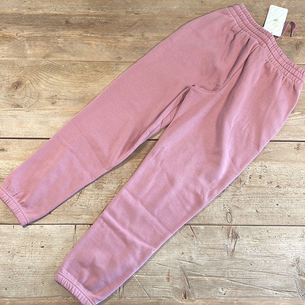 NWT- Fabletics Eco Go-To Sweatpant - Orchid Smoke (27” inseam)- Brand New!!! - Picture 6 of 9